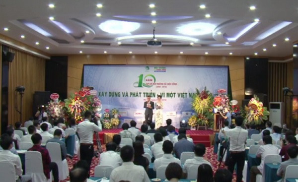 Toàn cảnh buổi lễ kỷ niệm (Ảnh: moitruong.net.vn). Toàn cảnh buổi lễ kỷ niệm (Ảnh: moitruong.net.vn).