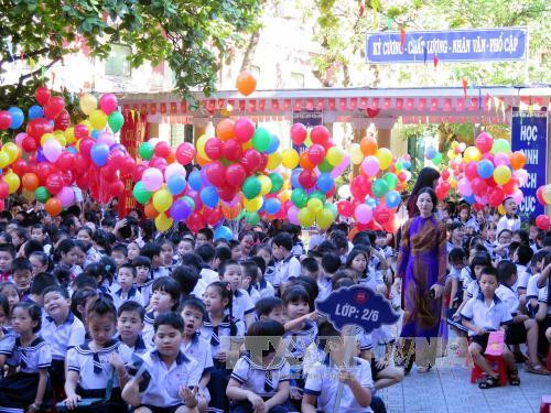 Khai giảng năm học mới (Ảnh minh họa: TTXVN). Khai giảng năm học mới (Ảnh minh họa: TTXVN).