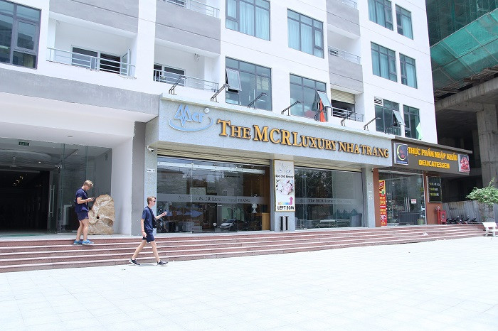 Hệ thống cửa hàng, quán Cafe tiện lợi phục vụ khách du lịch và người dân địa phương. Hệ thống cửa hàng, quán Cafe tiện lợi phục vụ khách du lịch và người dân địa phương.