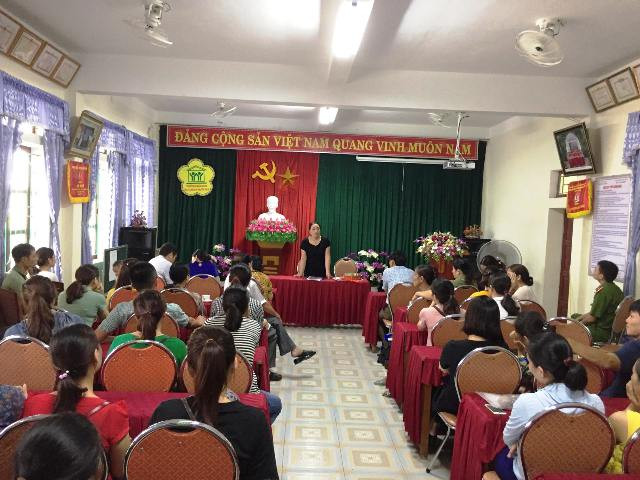 Các phụ huynh đã đồng loạt bỏ về vì không đồng tình với hình thức tuyển sinh của nhà trường (Ảnh: tác giả cung cấp). Các phụ huynh đã đồng loạt bỏ về vì không đồng tình với hình thức tuyển sinh của nhà trường (Ảnh: tác giả cung cấp).