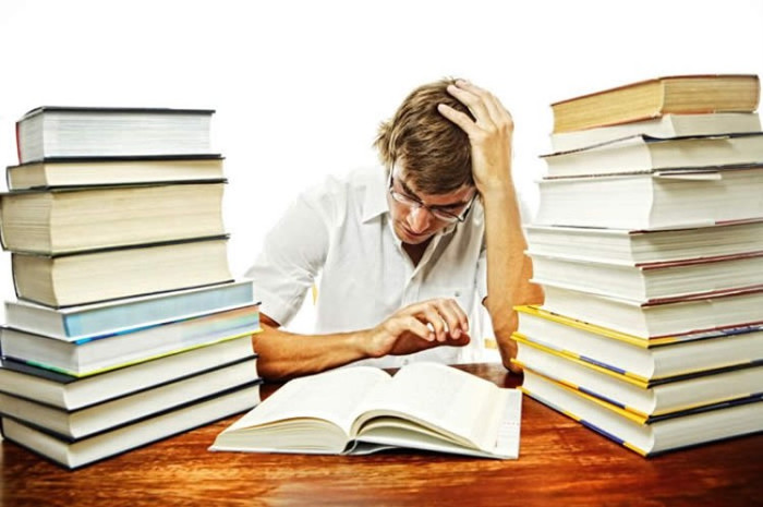 Luật sư là một nghề có tính cạnh tranh cao giữa các cá nhân và không khí làm việc ở các văn phòng luật thường “căng như dây đàn”. (Ảnh minh họa) Luật sư là một nghề có tính cạnh tranh cao giữa các cá nhân và không khí làm việc ở các văn phòng luật thường “căng như dây đàn”. (Ảnh minh họa)