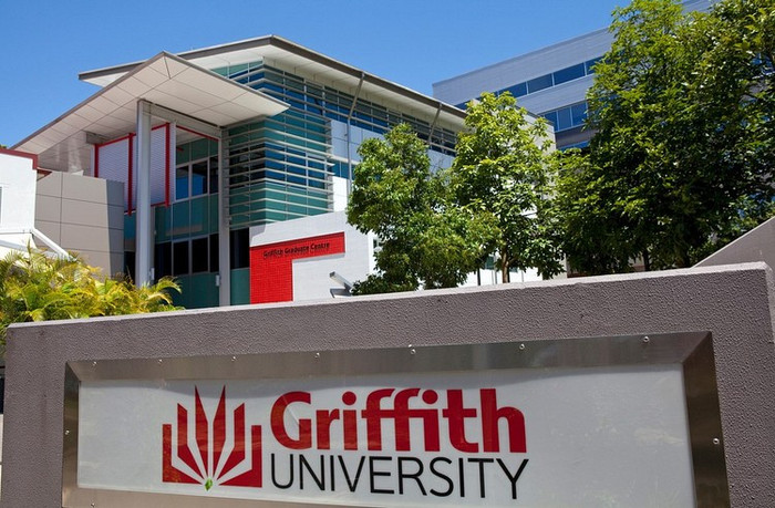 10. Griffith University Kể từ khi thành lập vào năm 1975, đại học Griffith đã được coi là một trong những trường đại học sáng tạo nhất của Úc và là một trong những trường đại học có ảnh hưởng nhất trong khu vực Châu Á – Thái Bình Dương.