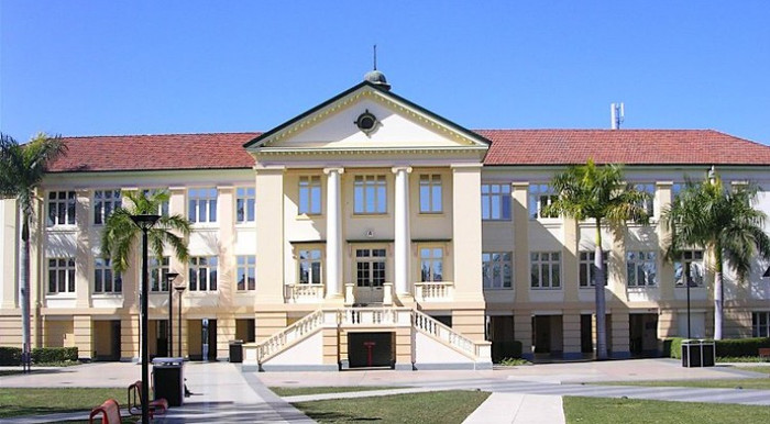 40. Queensland University of Technology, Australia - 1989 40. Queensland University of Technology, Australia - 1989