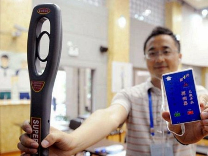 Thiết bị được sử dụng để ngăn chặn hành động gian lận trong thi cử. (Ảnh: Dantri) Thiết bị được sử dụng để ngăn chặn hành động gian lận trong thi cử. (Ảnh: Dantri)
