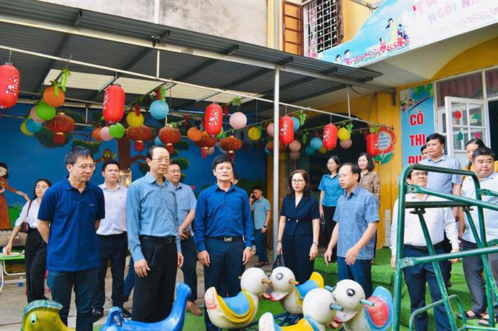 Thứ trưởng Phạm Ngọc Thưởng thăm Trường Mầm non Hoa Hồng, huyện Tràng Định, tỉnh Lạng Sơn Thứ trưởng Phạm Ngọc Thưởng thăm Trường Mầm non Hoa Hồng, huyện Tràng Định, tỉnh Lạng Sơn