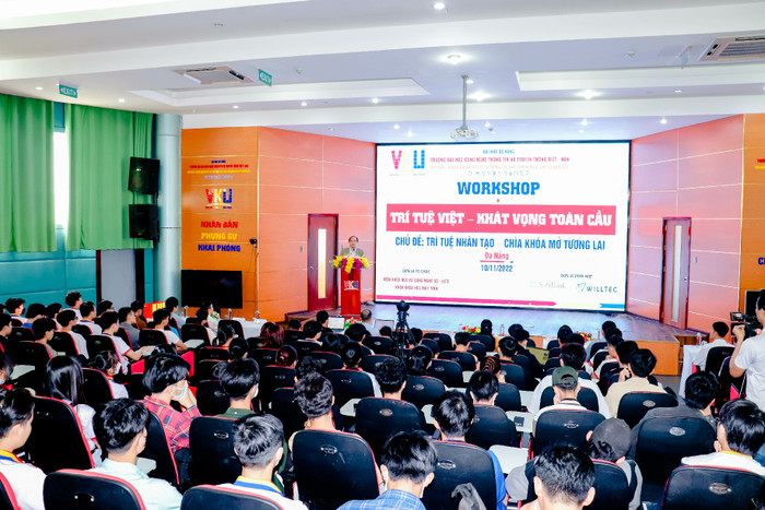 Sinh viên Trường Đại học Công nghệ thông tin và Truyền thông Việt - Hàn (Đại học Đà Nẵng) trong Workshop về Trí tuệ nhân tạo. (Ảnh: website nhà trường). Sinh viên Trường Đại học Công nghệ thông tin và Truyền thông Việt - Hàn (Đại học Đà Nẵng) trong Workshop về Trí tuệ nhân tạo. (Ảnh: website nhà trường).