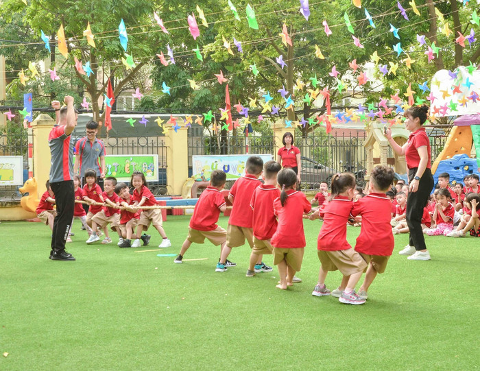 Các em học sinh Trường Mầm non Thanh Trì (Hà Nội) trong chương trình “Đại hội Thể dục thể thao”. Nguồn ảnh: website nhà trường 2022_11_18_07_52_321.jpg