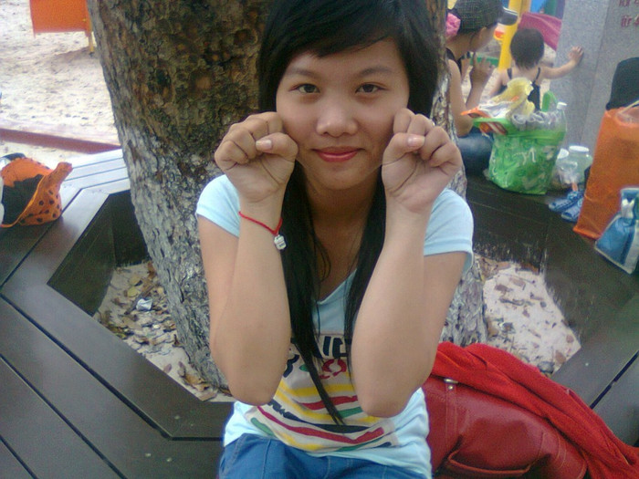 Yêu bóng đá, thích đi du lịch, ước mơ trở thành phóng viên thể thao và luôn muốn làm việc trong môi trường thể thao.