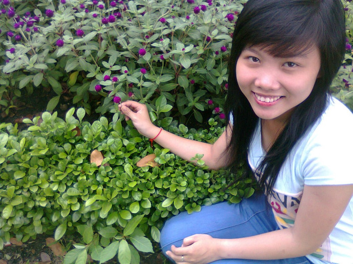 Hoa luôn đặt mục tiêu cho bản thân để hoàn thiện mình.