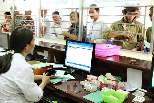 Sửa đổi quy định mua thuốc biệt dược gốc để giảm giá thuốc. ảnh: TTXVN. Sửa đổi quy định mua thuốc biệt dược gốc để giảm giá thuốc. ảnh: TTXVN.