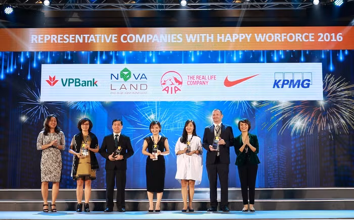 Novaland vinh dự nhận giải “Doanh nghiệp tiêu biểu có nguồn nhân lực hạnh phúc”.