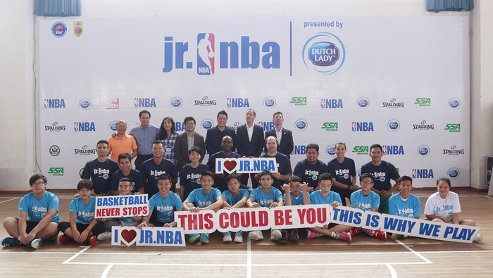 Nhãn hàng Cô Gái Hà Lan đồng hành cùng chương trình Jr.NBA Việt Nam lần thứ 4. Nhãn hàng Cô Gái Hà Lan đồng hành cùng chương trình Jr.NBA Việt Nam lần thứ 4.