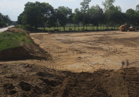 "Xẻ thịt" đê để làm quy hoạch xây dựng nông thôn mới tại xã Yên Phong (Yên Định)