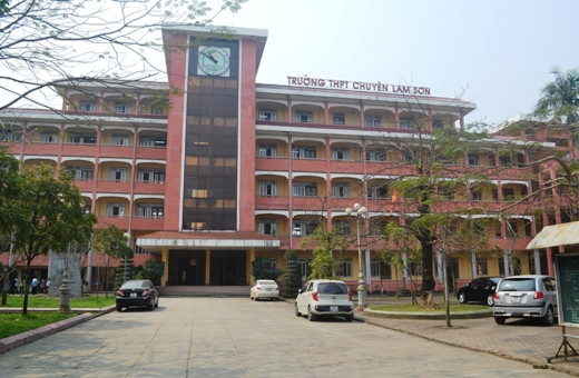 Trường THPT chuyên Lam Sơn (Thanh Hóa)