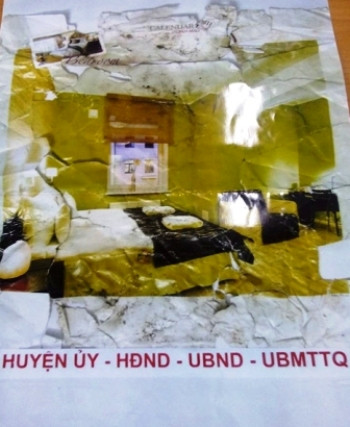 Tờ lịch do đối tượng dùng để bọc hộp chứa chiếc Radio Tờ lịch do đối tượng dùng để bọc hộp chứa chiếc Radio