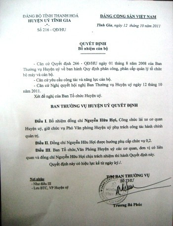 Quyết định bổ nhiệm cán bộ lái xe lên làm Phó Chánh Văn phòng tại huyện Tĩnh Gia Quyết định bổ nhiệm cán bộ lái xe lên làm Phó Chánh Văn phòng tại huyện Tĩnh Gia