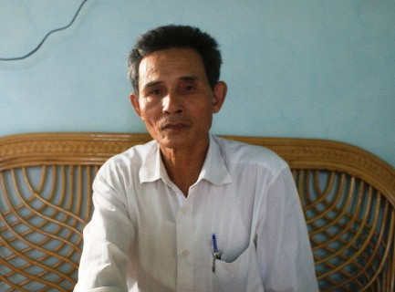 Vũ Ngọc Kha, Phó Hiệu trưởng trường Trung cấp Y dược Văn Hiến: "bằng chưa được Hiệu trưởng ký”.