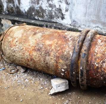 vật lạ nghi chứa chất độc vật lạ nghi chứa chất độc