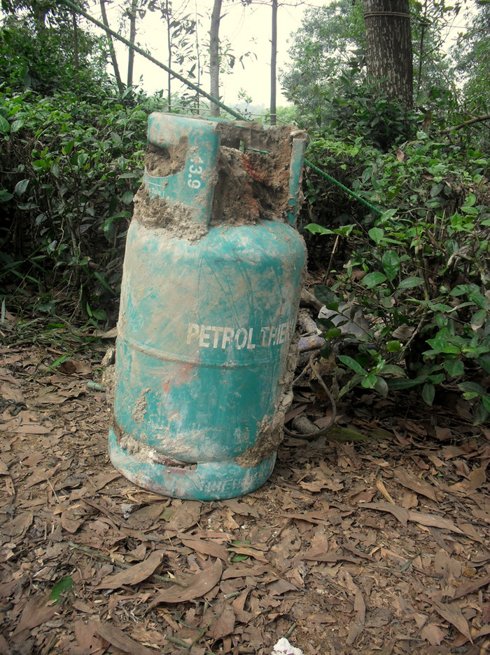 Bình ga, bếp ga, xe máy...những tài sản này chôn vùi cùng gia chủ trong buổi sáng định mệnh! Bình ga, bếp ga, xe máy...những tài sản này chôn vùi cùng gia chủ trong buổi sáng định mệnh!