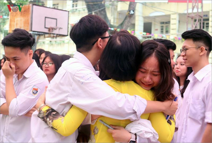 Chia tay học trò cuối cấp luôn là cảm xúc đặc biệt của người thầy (Ảnh minh họa: vov.vn) Chia tay học trò cuối cấp luôn là cảm xúc đặc biệt của người thầy (Ảnh minh họa: vov.vn)