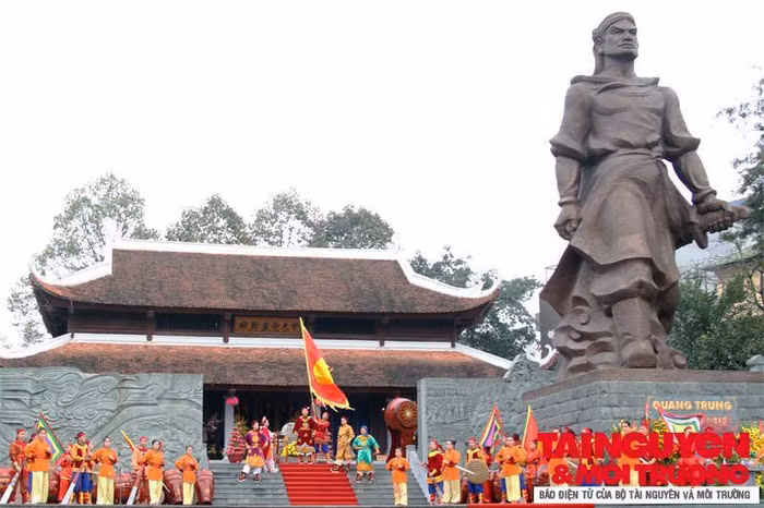 Hình tượng anh hùng áo vải Nguyễn Huệ trong chiến thắng mùa xuân Kỷ Dậu (1789)