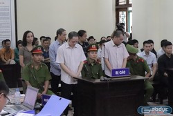 Có rất nhiều người liên quan đến vụ án gian lận điểm là nhà giáo (Ảnh: Trinh Phúc) Có rất nhiều người liên quan đến vụ án gian lận điểm là nhà giáo (Ảnh: Trinh Phúc)