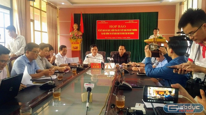 Những tấm gương cao cả trong vụ nâng điểm ở Hà Giang