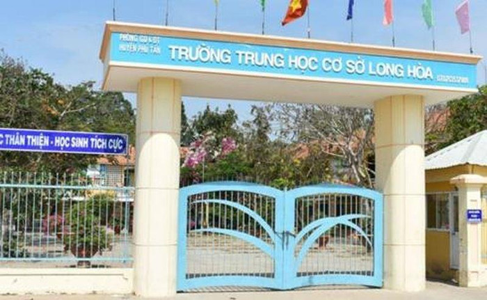 Ngôi trường mà một nữ sinh không thuộc bài bị thầy giáo chủ nhiệm đánh phạt ở An Giang (Ảnh: vov.vn) Ngôi trường mà một nữ sinh không thuộc bài bị thầy giáo chủ nhiệm đánh phạt ở An Giang (Ảnh: vov.vn)