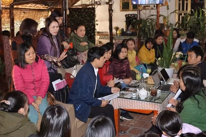 Chuyện giáo viên bị cắt hợp đồng hàng loạt cũng chỉ xảy ra ở trường công lập (Ảnh: Trinh Phúc)