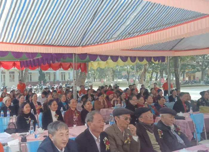 Những thầy cô của chúng tôi ngày ấy Những thầy cô của chúng tôi ngày ấy