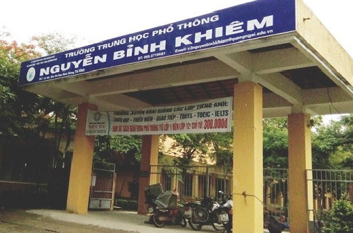 Hình ảnh Trường trung học phổ thông Nguyễn Bỉnh Khiêm (Ảnh: sggp.org.vn) Hình ảnh Trường trung học phổ thông Nguyễn Bỉnh Khiêm (Ảnh: sggp.org.vn)
