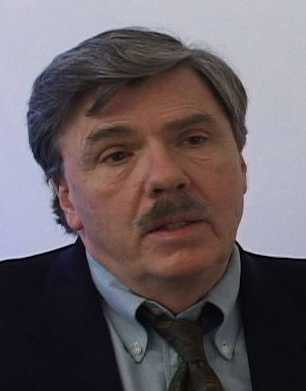 Nhà báo Robert Parry. Nhà báo Robert Parry.