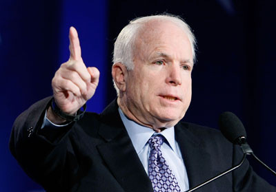 Thượng nghị sĩ John McCain. Thượng nghị sĩ John McCain.