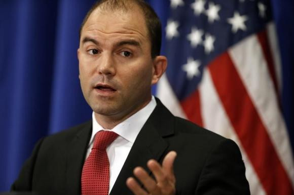 Ben Rhodes, Phó cố vấn An ninh quốc gia Nhà Trắng. Ben Rhodes, Phó cố vấn An ninh quốc gia Nhà Trắng.