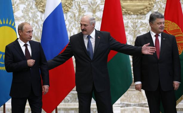 Tổng thống Nga Vladimir Putin, Tổng thống Belarus Alexander Lukashenko và Tổng thống Ukraine Petro Poroshenko Tổng thống Nga Vladimir Putin, Tổng thống Belarus Alexander Lukashenko và Tổng thống Ukraine Petro Poroshenko