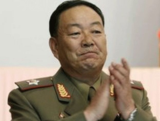 Phó Nguyên soái Hyon Yong Chol. Phó Nguyên soái Hyon Yong Chol.