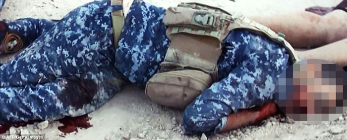 Thi thể của một cảnh sát bị sát hại tại Samarra.