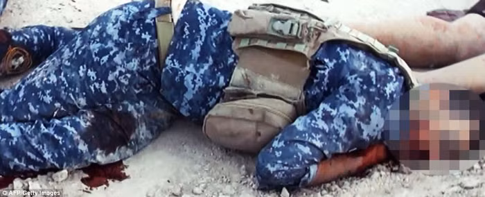 Thi thể của một cảnh sát bị sát hại tại Samarra.