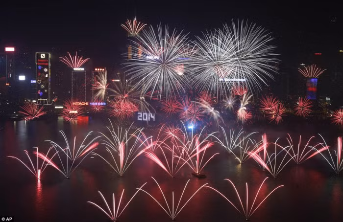 Hồng Kông rực rỡ pháo hoa trong đêm Giao thừa.