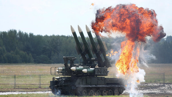 Hệ thống tên lửa phòng không di động Buk.