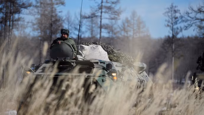 Nga bác bỏ cáo buộc tập kết quân đội ở biên giới Ukraine để đe dọa các nước láng giềng. Nga bác bỏ cáo buộc tập kết quân đội ở biên giới Ukraine để đe dọa các nước láng giềng.