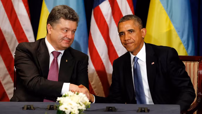 Tổng thống Mỹ Barack Obama và Tổng thống Ukraine Petro Poroshenko trong cuộc gặp gỡ tại Ba Lan ngày 4/6.