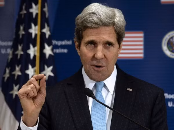 Ngoại trưởng Mỹ John Kerry Ngoại trưởng Mỹ John Kerry