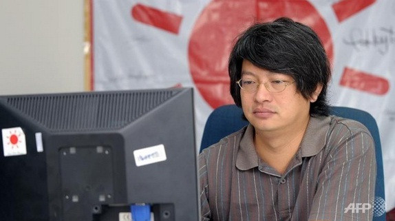 Sombat Boonngamanong Sombat Boonngamanong