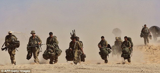 Quân đội Israel rút khỏi Gaza trước khi lệnh ngừng bắn có hiệu lực. Quân đội Israel rút khỏi Gaza trước khi lệnh ngừng bắn có hiệu lực.