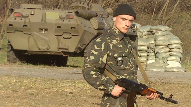 Người dân Ukraine không tin tưởng vào những lời hứa hẹn của phương Tây. Người dân Ukraine không tin tưởng vào những lời hứa hẹn của phương Tây.