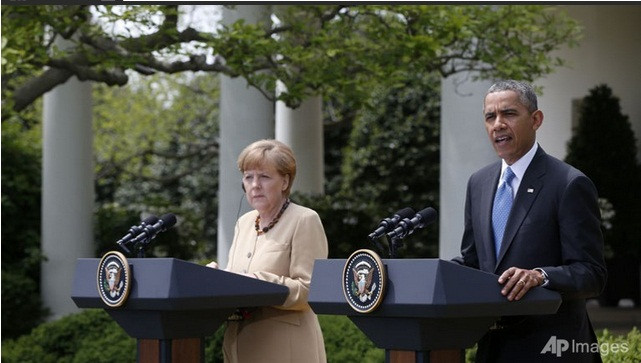 Tổng thống Mỹ Barack Obama và Thủ tướng Đức Angela Merkel tại Vườn Hồng, Nhà Trắng ngày 2/5. Tổng thống Mỹ Barack Obama và Thủ tướng Đức Angela Merkel tại Vườn Hồng, Nhà Trắng ngày 2/5.