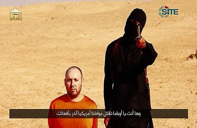 Thánh John trong đoạn video giết hại Steven Sotloff. Thánh John trong đoạn video giết hại Steven Sotloff.