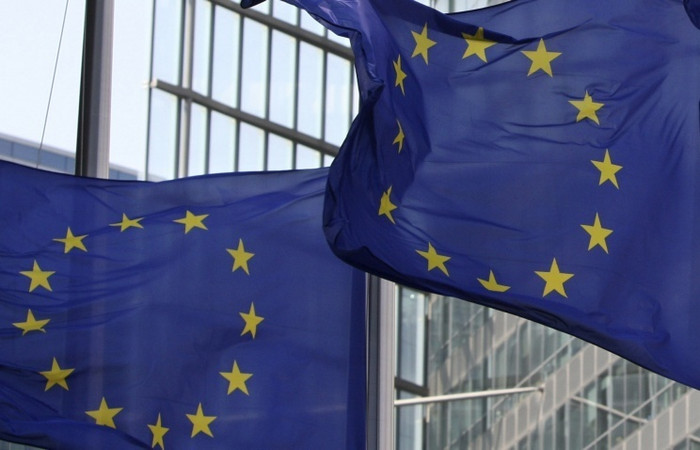 28 ngoại trưởng của EU đã đồng ý trừng phạt 21 quan chức Nga và Ukraine.