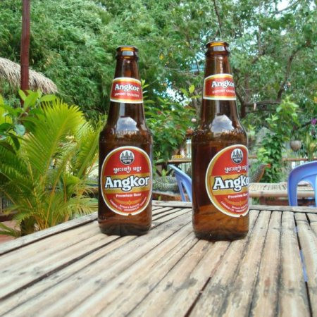 Bia Angkor tại Campuchia.